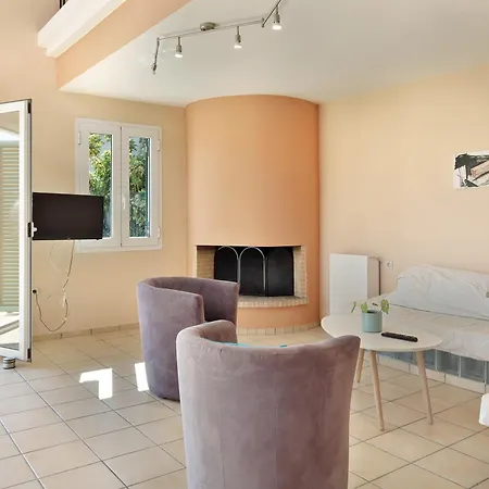 Villa Casa T With Amazing Views In Corfu Kontokali